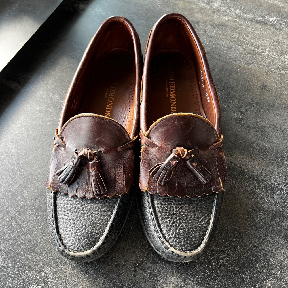 Allen Edmonds Brown and Black Leather Loafers with Tassels